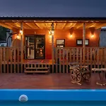 Relaxx Tiny House *
