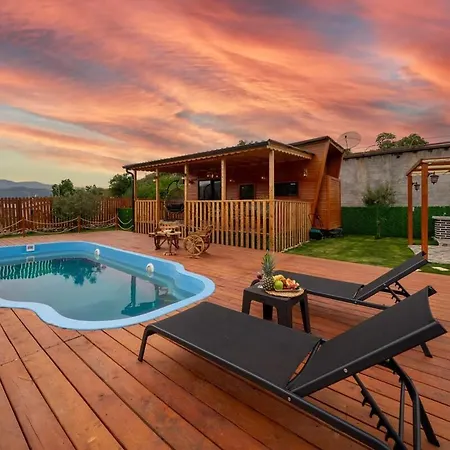 Relaxx Tiny House *