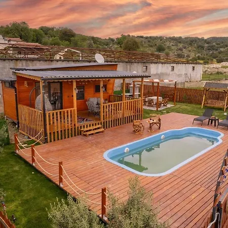 Relaxx Tiny House * Aksakallar